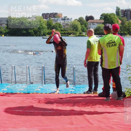 16.06.2024 - 7 Türme Triathlon KatJ http://msf.ph/oto/6296736 16.06.2024 11:10:29 Schwimmen 42, 47, 201, 246, 269 meine-sportfotos.de