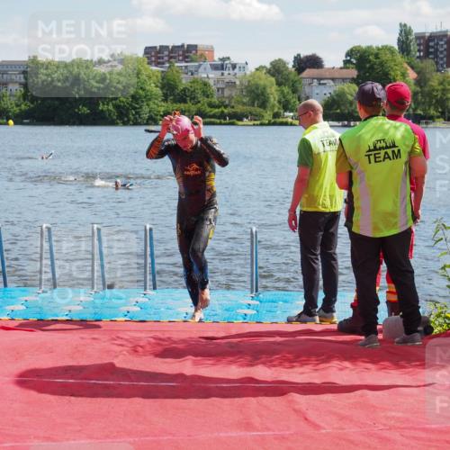 16.06.2024 - 7 Türme Triathlon KatJ http://msf.ph/oto/6296742 16.06.2024 11:10:29 Schwimmen 42, 47, 201, 246, 269 meine-sportfotos.de