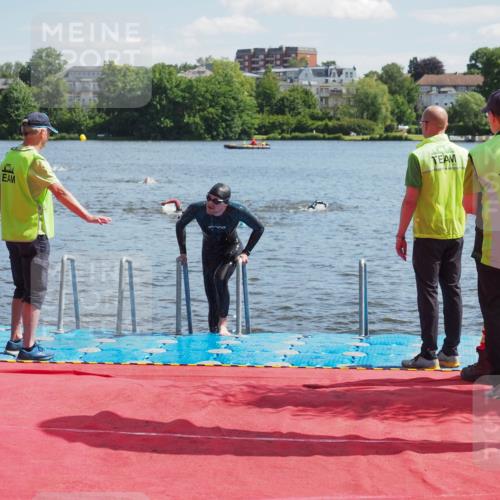 16.06.2024 - 7 Türme Triathlon KatJ http://msf.ph/oto/6296787 16.06.2024 11:10:34 Schwimmen 42, 47, 246, 269, 292 meine-sportfotos.de
