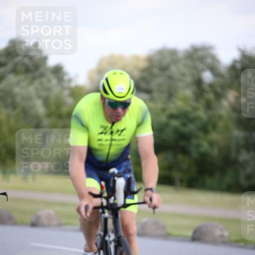 16.06.2024 - 26. Vierlanden-Triathlon Jannik Wohlers http://msf.ph/oto/6296799 16.06.2024 11:38:02 Radfahren 1, 9, 138, 142, 174, 316, 383, 411, 614 meine-sportfotos.de