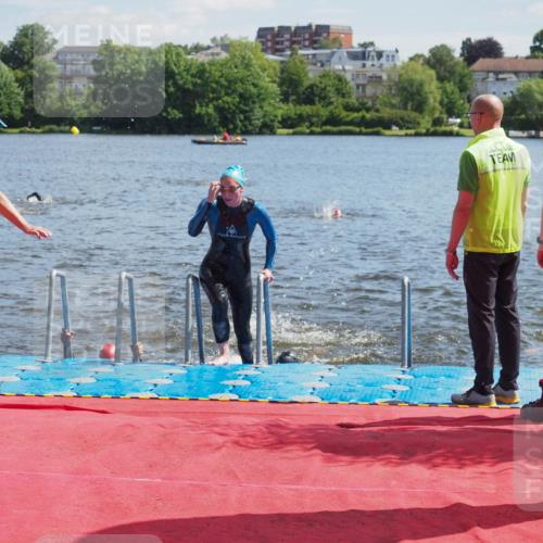 16.06.2024 - 7 Türme Triathlon KatJ http://msf.ph/oto/6296906 16.06.2024 11:10:56 Schwimmen 42, 226, 246, 269, 277, 292, 297 meine-sportfotos.de