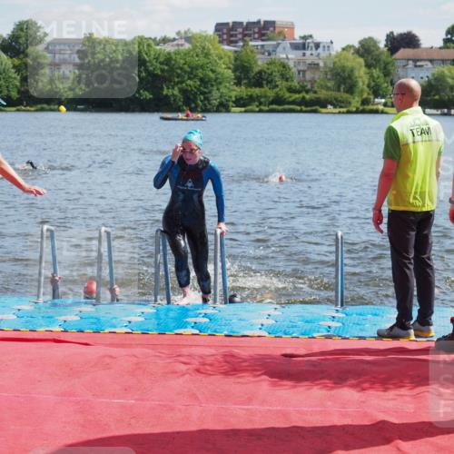 16.06.2024 - 7 Türme Triathlon KatJ http://msf.ph/oto/6296913 16.06.2024 11:10:56 Schwimmen 42, 226, 246, 269, 277, 292, 297 meine-sportfotos.de
