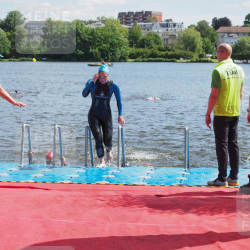 16.06.2024 - 7 Türme Triathlon KatJ http://msf.ph/oto/6296918 16.06.2024 11:10:56 Schwimmen 42, 226, 246, 269, 277, 292, 297 meine-sportfotos.de