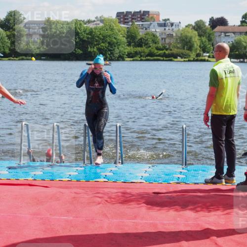 16.06.2024 - 7 Türme Triathlon KatJ http://msf.ph/oto/6296926 16.06.2024 11:10:57 Schwimmen 42, 226, 246, 269, 277, 292, 297 meine-sportfotos.de