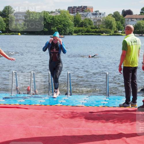 16.06.2024 - 7 Türme Triathlon KatJ http://msf.ph/oto/6296934 16.06.2024 11:10:57 Schwimmen 42, 226, 246, 269, 277, 292, 297 meine-sportfotos.de