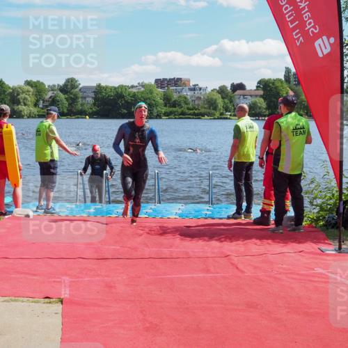 16.06.2024 - 7 Türme Triathlon KatJ http://msf.ph/oto/6296938 16.06.2024 11:10:59 Schwimmen 42, 226, 246, 269, 277, 292, 297 meine-sportfotos.de
