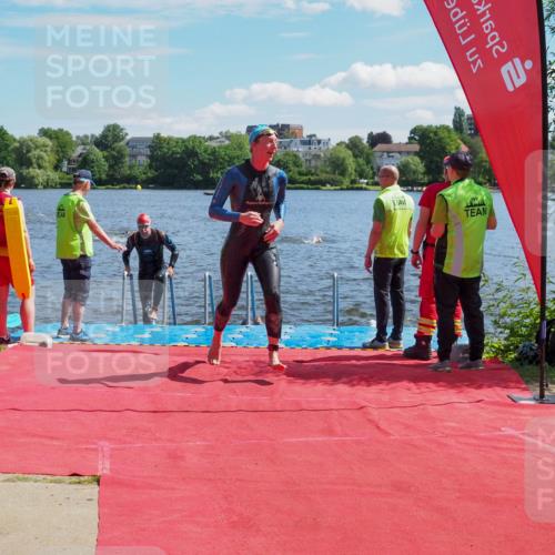 16.06.2024 - 7 Türme Triathlon KatJ http://msf.ph/oto/6296957 16.06.2024 11:10:59 Schwimmen 42, 226, 246, 269, 277, 292, 297 meine-sportfotos.de