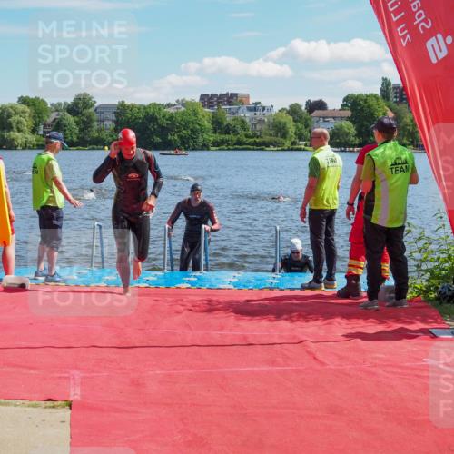 16.06.2024 - 7 Türme Triathlon KatJ http://msf.ph/oto/6296973 16.06.2024 11:11:02 Schwimmen 42, 43, 226, 246, 269, 277, 292, 297 meine-sportfotos.de