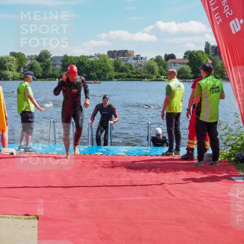 16.06.2024 - 7 Türme Triathlon KatJ http://msf.ph/oto/6296979 16.06.2024 11:11:02 Schwimmen 42, 43, 226, 246, 269, 277, 292, 297 meine-sportfotos.de