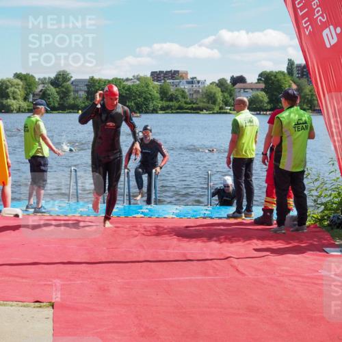 16.06.2024 - 7 Türme Triathlon KatJ http://msf.ph/oto/6296991 16.06.2024 11:11:02 Schwimmen 42, 43, 226, 246, 269, 277, 292, 297 meine-sportfotos.de