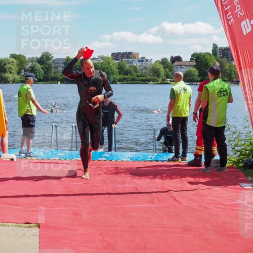 16.06.2024 - 7 Türme Triathlon KatJ http://msf.ph/oto/6297008 16.06.2024 11:11:03 Schwimmen 43, 226, 246, 269, 277, 292, 297 meine-sportfotos.de