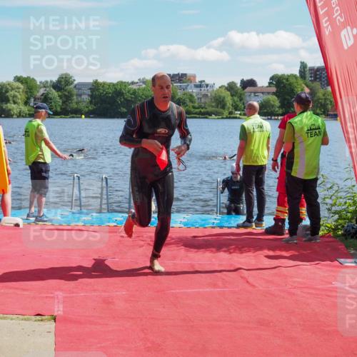 16.06.2024 - 7 Türme Triathlon KatJ http://msf.ph/oto/6297022 16.06.2024 11:11:03 Schwimmen 43, 226, 246, 269, 277, 292, 297 meine-sportfotos.de