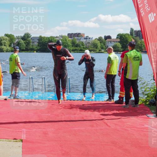 16.06.2024 - 7 Türme Triathlon KatJ http://msf.ph/oto/6297042 16.06.2024 11:11:05 Schwimmen 43, 226, 246, 269, 277, 292, 297 meine-sportfotos.de