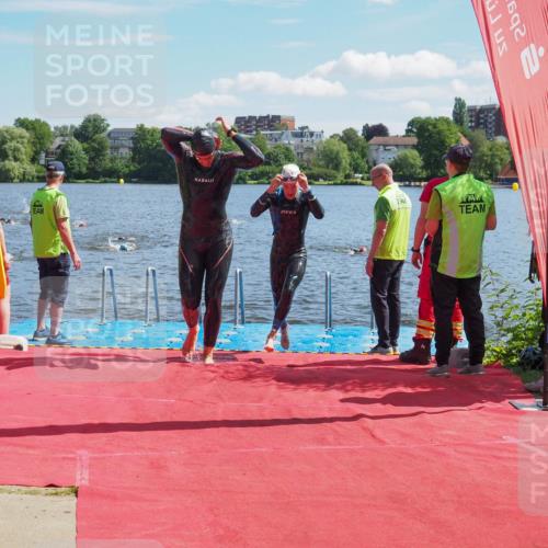 16.06.2024 - 7 Türme Triathlon KatJ http://msf.ph/oto/6297055 16.06.2024 11:11:06 Schwimmen 43, 226, 246, 269, 277, 292, 297 meine-sportfotos.de