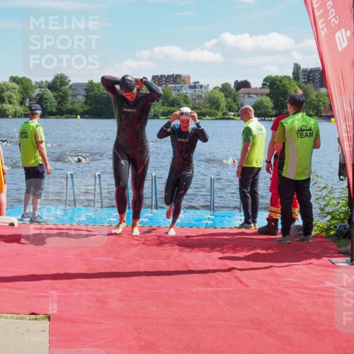 16.06.2024 - 7 Türme Triathlon KatJ http://msf.ph/oto/6297058 16.06.2024 11:11:06 Schwimmen 43, 226, 246, 269, 277, 292, 297 meine-sportfotos.de