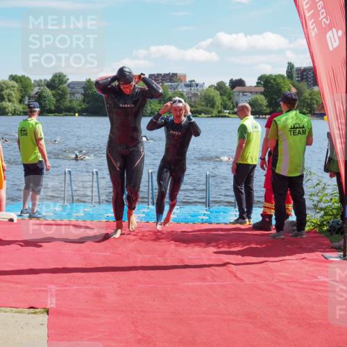 16.06.2024 - 7 Türme Triathlon KatJ http://msf.ph/oto/6297070 16.06.2024 11:11:06 Schwimmen 43, 226, 246, 269, 277, 292, 297 meine-sportfotos.de