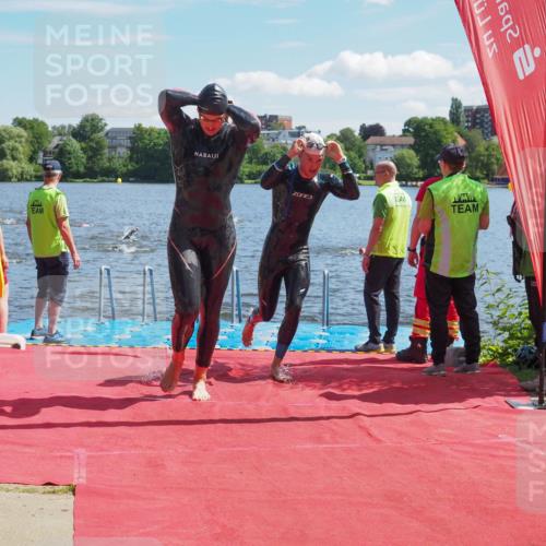 16.06.2024 - 7 Türme Triathlon KatJ http://msf.ph/oto/6297082 16.06.2024 11:11:06 Schwimmen 43, 226, 246, 269, 277, 292, 297 meine-sportfotos.de