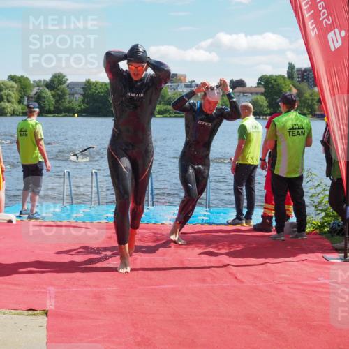16.06.2024 - 7 Türme Triathlon KatJ http://msf.ph/oto/6297089 16.06.2024 11:11:06 Schwimmen 43, 226, 246, 269, 277, 292, 297 meine-sportfotos.de