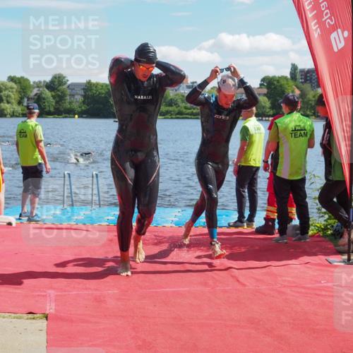 16.06.2024 - 7 Türme Triathlon KatJ http://msf.ph/oto/6297097 16.06.2024 11:11:07 Schwimmen 43, 226, 246, 269, 277, 292, 297 meine-sportfotos.de