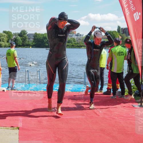 16.06.2024 - 7 Türme Triathlon KatJ http://msf.ph/oto/6297100 16.06.2024 11:11:07 Schwimmen 43, 226, 246, 269, 277, 292, 297 meine-sportfotos.de