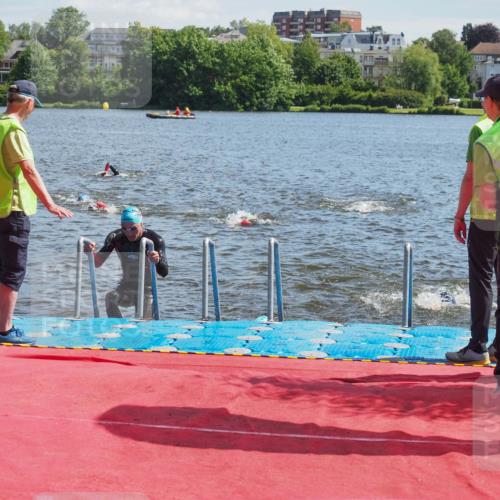 16.06.2024 - 7 Türme Triathlon KatJ http://msf.ph/oto/6297115 16.06.2024 11:11:25 Schwimmen 43, 44, 159, 192, 226, 273, 277, 297 meine-sportfotos.de