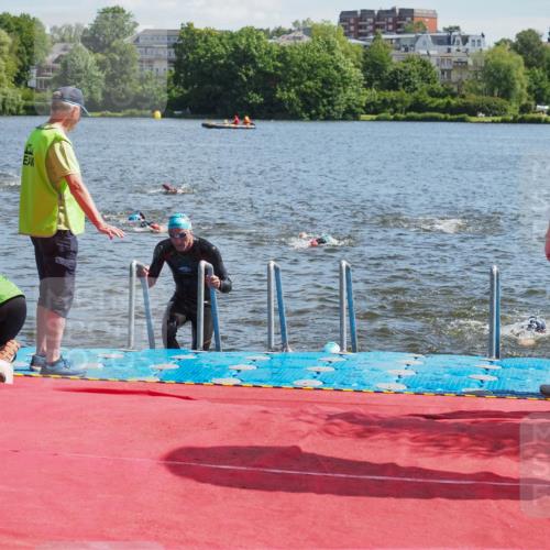 16.06.2024 - 7 Türme Triathlon KatJ http://msf.ph/oto/6297121 16.06.2024 11:11:25 Schwimmen 43, 44, 159, 192, 226, 273, 277, 297 meine-sportfotos.de