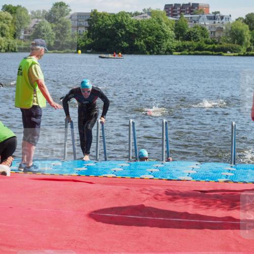 16.06.2024 - 7 Türme Triathlon KatJ http://msf.ph/oto/6297152 16.06.2024 11:11:26 Schwimmen 43, 44, 159, 192, 226, 273, 277, 297 meine-sportfotos.de