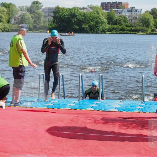 16.06.2024 - 7 Türme Triathlon KatJ http://msf.ph/oto/6297189 16.06.2024 11:11:27 Schwimmen 43, 44, 159, 192, 226, 273, 277, 297 meine-sportfotos.de