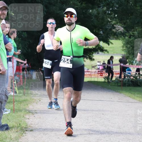 16.06.2024 - 26. Vierlanden-Triathlon Lena Gebhardt http://msf.ph/oto/6297217 16.06.2024 11:47:46 Laufen 358, 254, 14 meine-sportfotos.de