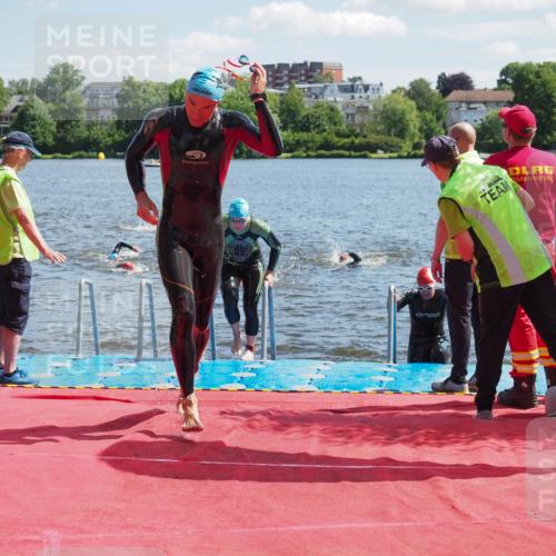 16.06.2024 - 7 Türme Triathlon KatJ http://msf.ph/oto/6297230 16.06.2024 11:11:29 Schwimmen 43, 44, 159, 192, 226, 273, 277, 297 meine-sportfotos.de