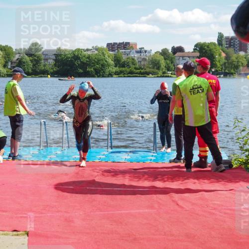 16.06.2024 - 7 Türme Triathlon KatJ http://msf.ph/oto/6297248 16.06.2024 11:11:31 Schwimmen 43, 44, 159, 192, 226, 249, 273, 277, 297 meine-sportfotos.de