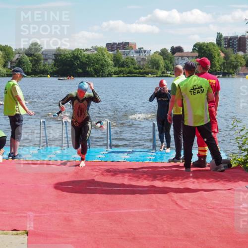 16.06.2024 - 7 Türme Triathlon KatJ http://msf.ph/oto/6297257 16.06.2024 11:11:31 Schwimmen 43, 44, 159, 192, 226, 249, 273, 277, 297 meine-sportfotos.de