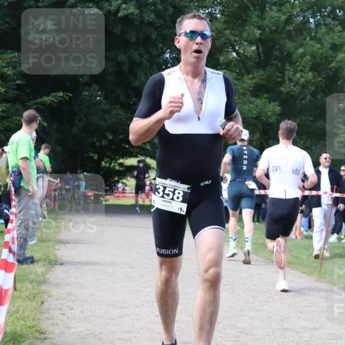 16.06.2024 - 26. Vierlanden-Triathlon Lena Gebhardt http://msf.ph/oto/6297262 16.06.2024 11:47:49 Laufen 202, 358, 4 meine-sportfotos.de
