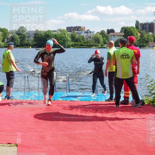 16.06.2024 - 7 Türme Triathlon KatJ http://msf.ph/oto/6297272 16.06.2024 11:11:31 Schwimmen 43, 44, 159, 192, 226, 249, 273, 277, 297 meine-sportfotos.de