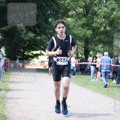 16.06.2024 - 26. Vierlanden-Triathlon Lena Gebhardt http://msf.ph/oto/6297309 16.06.2024 11:48:04 Laufen 244, 4 meine-sportfotos.de