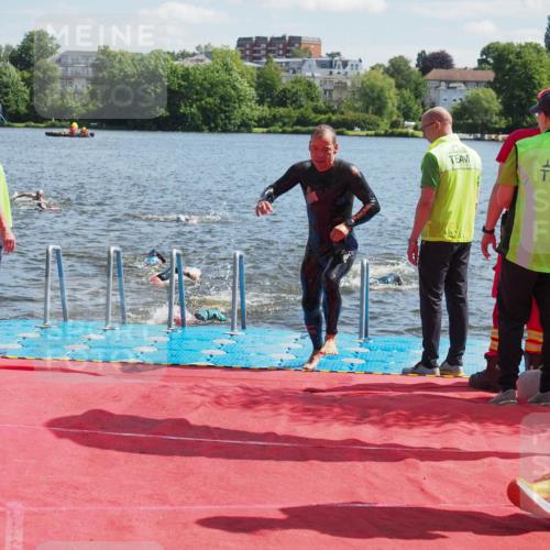 16.06.2024 - 7 Türme Triathlon KatJ http://msf.ph/oto/6297343 16.06.2024 11:11:36 Schwimmen 43, 44, 159, 180, 192, 226, 249, 273, 277 meine-sportfotos.de