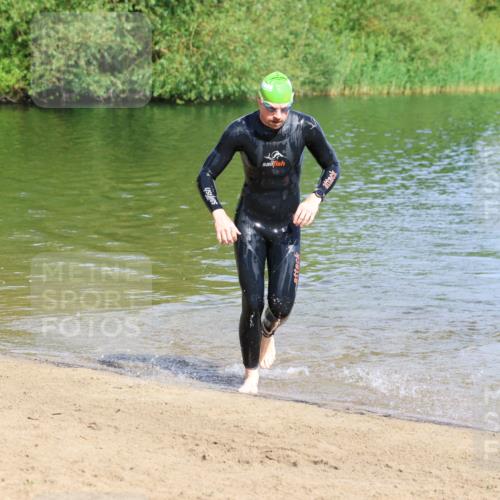 16.06.2024 - 26. Vierlanden-Triathlon Strokosch-Dieckow http://msf.ph/oto/6297348 16.06.2024 09:40:59 Schwimmen 109, 113, 109, 113 meine-sportfotos.de