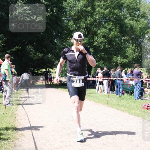 16.06.2024 - 26. Vierlanden-Triathlon Lena Gebhardt http://msf.ph/oto/6297354 16.06.2024 11:48:26 Laufen 288, 24 meine-sportfotos.de