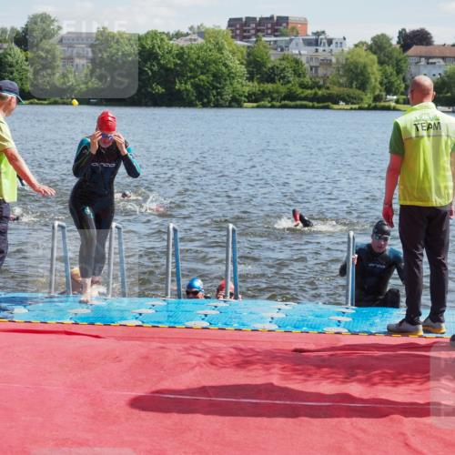 16.06.2024 - 7 Türme Triathlon KatJ http://msf.ph/oto/6297417 16.06.2024 11:11:45 Schwimmen 43, 44, 159, 180, 192, 249, 273 meine-sportfotos.de