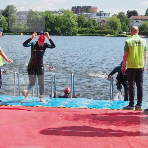 16.06.2024 - 7 Türme Triathlon KatJ http://msf.ph/oto/6297424 16.06.2024 11:11:46 Schwimmen 43, 44, 159, 180, 192, 213, 247, 249, 273 meine-sportfotos.de