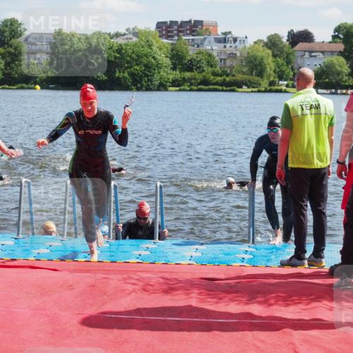 16.06.2024 - 7 Türme Triathlon KatJ http://msf.ph/oto/6297439 16.06.2024 11:11:46 Schwimmen 43, 44, 159, 180, 192, 213, 247, 249, 273 meine-sportfotos.de