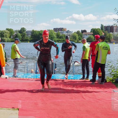16.06.2024 - 7 Türme Triathlon KatJ http://msf.ph/oto/6297447 16.06.2024 11:11:48 Schwimmen 9, 43, 44, 159, 180, 192, 213, 247, 249, 273, 602 meine-sportfotos.de