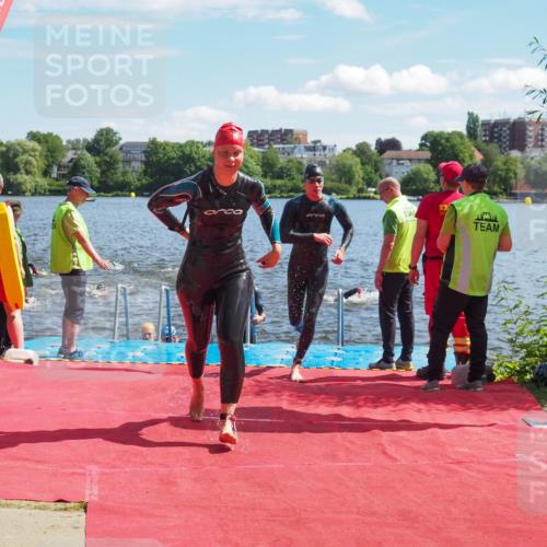 16.06.2024 - 7 Türme Triathlon KatJ http://msf.ph/oto/6297451 16.06.2024 11:11:48 Schwimmen 9, 43, 44, 159, 180, 192, 213, 247, 249, 273, 602 meine-sportfotos.de