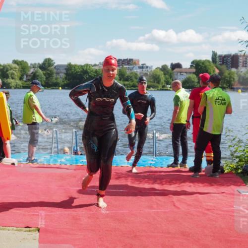 16.06.2024 - 7 Türme Triathlon KatJ http://msf.ph/oto/6297457 16.06.2024 11:11:48 Schwimmen 9, 43, 44, 159, 180, 192, 213, 247, 249, 273, 602 meine-sportfotos.de