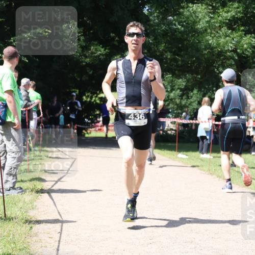 16.06.2024 - 26. Vierlanden-Triathlon Lena Gebhardt http://msf.ph/oto/6297470 16.06.2024 11:48:49 Laufen 436 meine-sportfotos.de