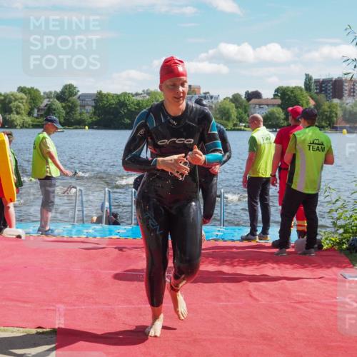 16.06.2024 - 7 Türme Triathlon KatJ http://msf.ph/oto/6297483 16.06.2024 11:11:48 Schwimmen 9, 43, 44, 159, 180, 192, 213, 247, 249, 273, 602 meine-sportfotos.de