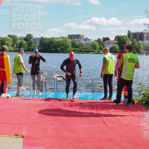 16.06.2024 - 7 Türme Triathlon KatJ http://msf.ph/oto/6297494 16.06.2024 11:11:52 Schwimmen 9, 44, 159, 180, 192, 213, 247, 249, 273, 602 meine-sportfotos.de