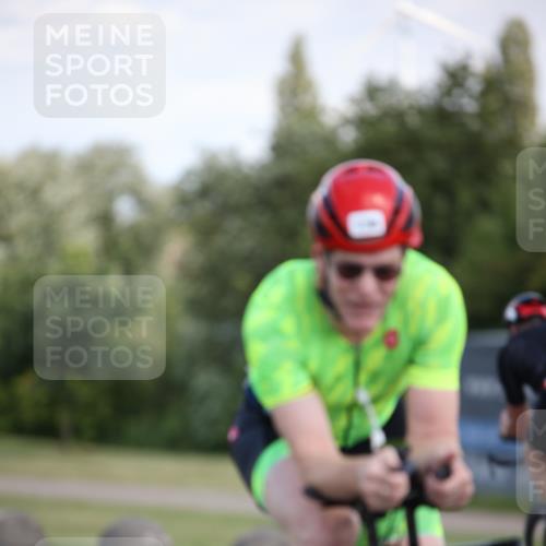 16.06.2024 - 26. Vierlanden-Triathlon Jannik Wohlers http://msf.ph/oto/6297503 16.06.2024 11:38:03 Radfahren 1, 9, 138, 142, 174, 316, 383, 411, 614 meine-sportfotos.de