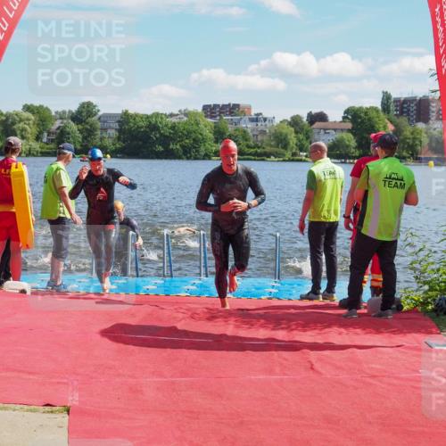 16.06.2024 - 7 Türme Triathlon KatJ http://msf.ph/oto/6297520 16.06.2024 11:11:52 Schwimmen 9, 44, 159, 180, 192, 213, 247, 249, 273, 602 meine-sportfotos.de