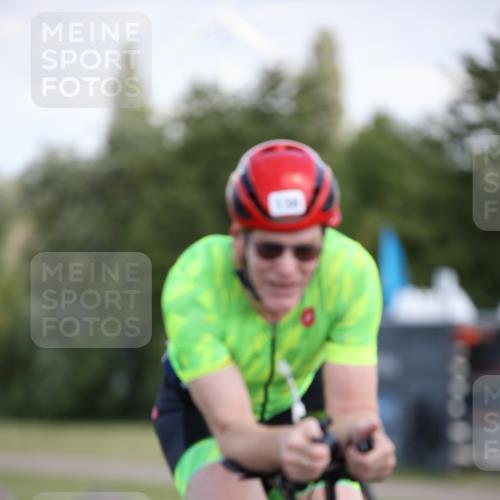 16.06.2024 - 26. Vierlanden-Triathlon Jannik Wohlers http://msf.ph/oto/6297526 16.06.2024 11:38:03 Radfahren 1, 9, 138, 142, 174, 316, 383, 411, 614 meine-sportfotos.de